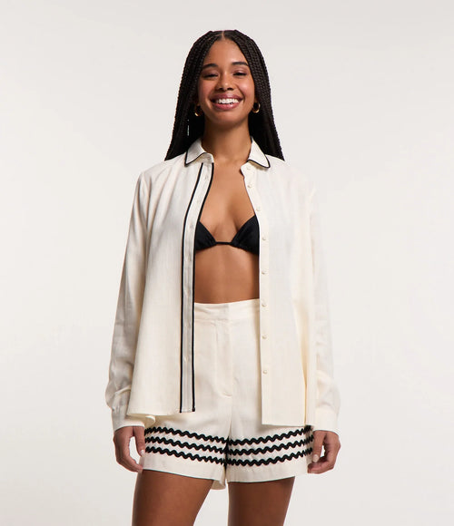 Camisa Alongada em Viscose e Linho com Detalhe Contrastante Off White